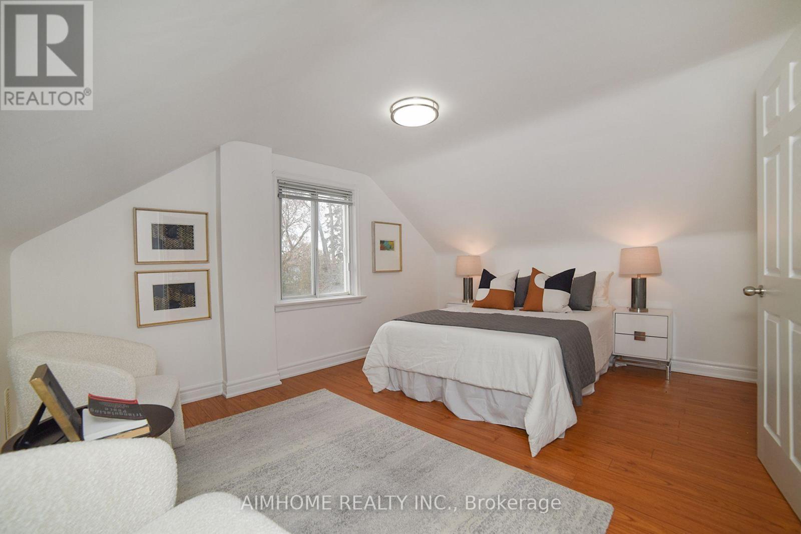 18 Ilfracombe Crescent, Toronto, ON - Indoor Photo Showing Bedroom