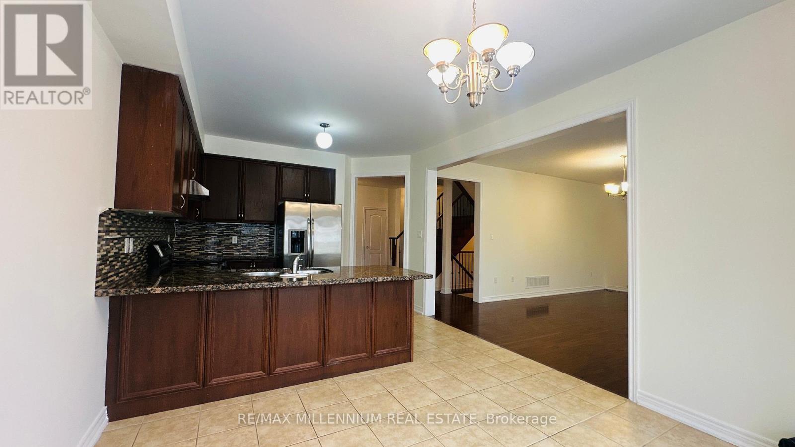 365 Peter Rupert Avenue, Vaughan, ON - Indoor Photo Showing Kitchen With Double Sink