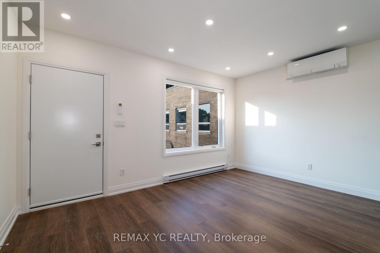 2S - 673 Danforth Avenue, Toronto, ON