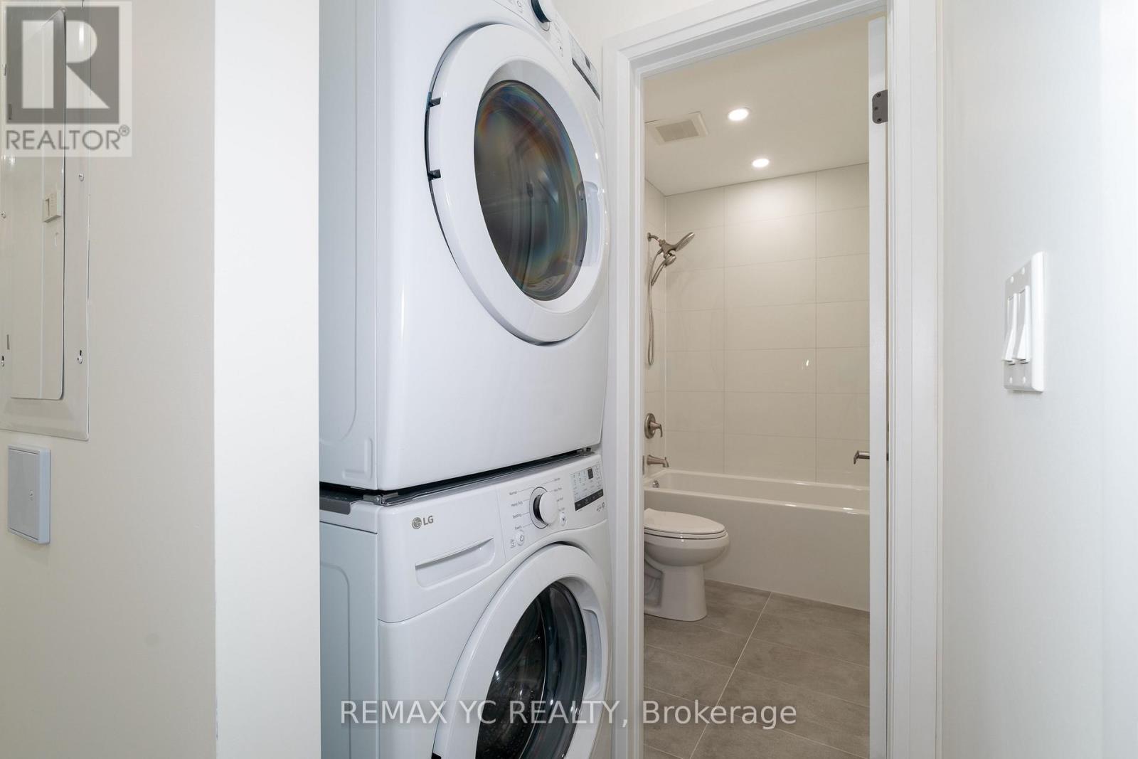 2S - 673 Danforth Avenue, Toronto, ON