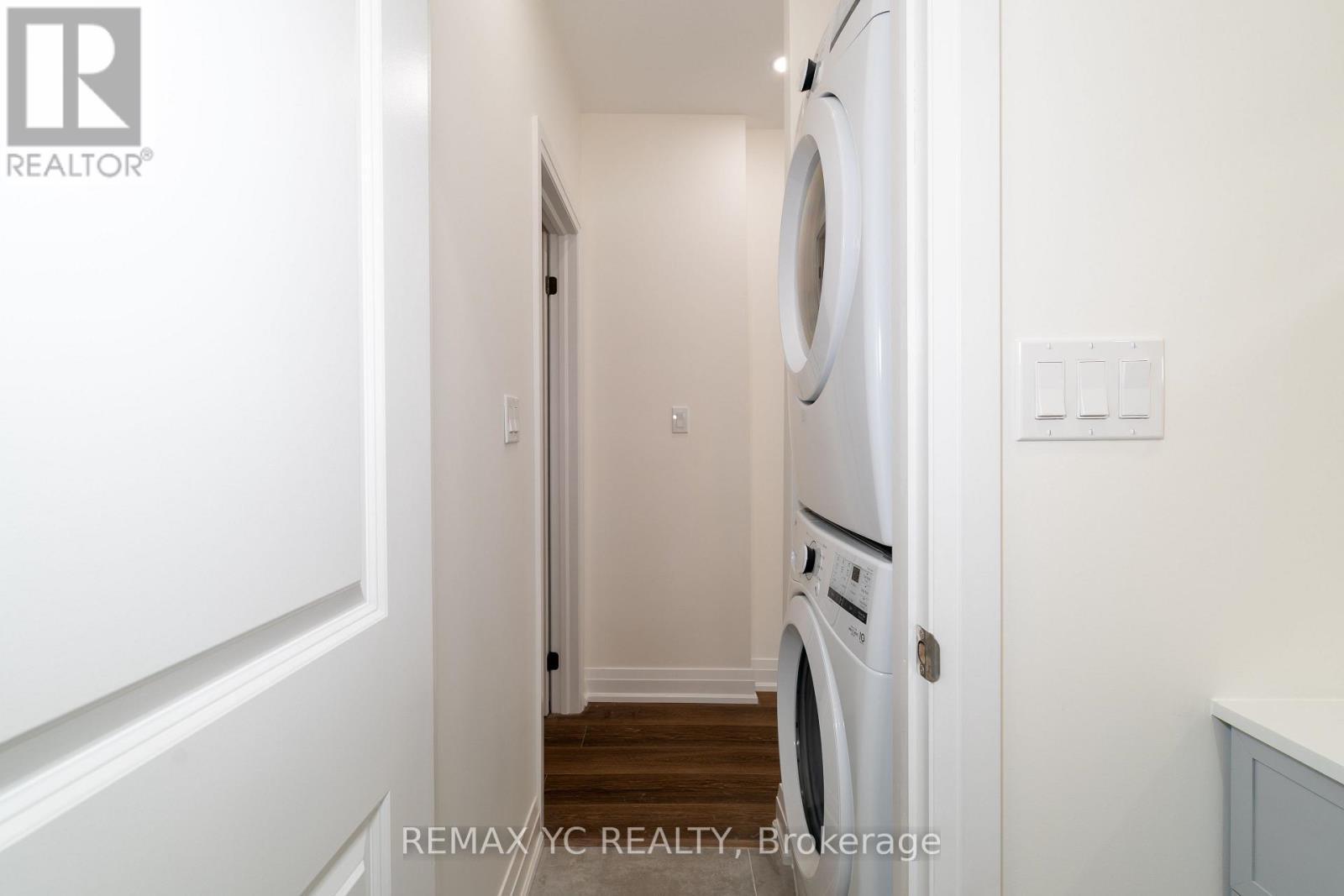 2S - 673 Danforth Avenue, Toronto, ON