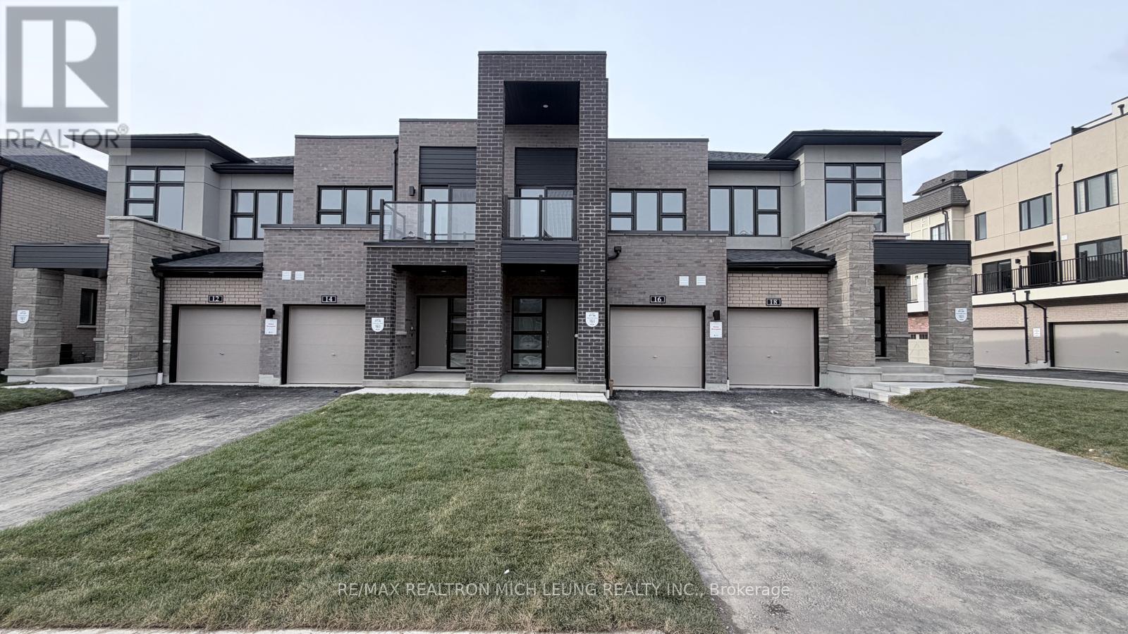 16 Harvey Bunker Crescent, Markham, ON - Outdoor With Facade