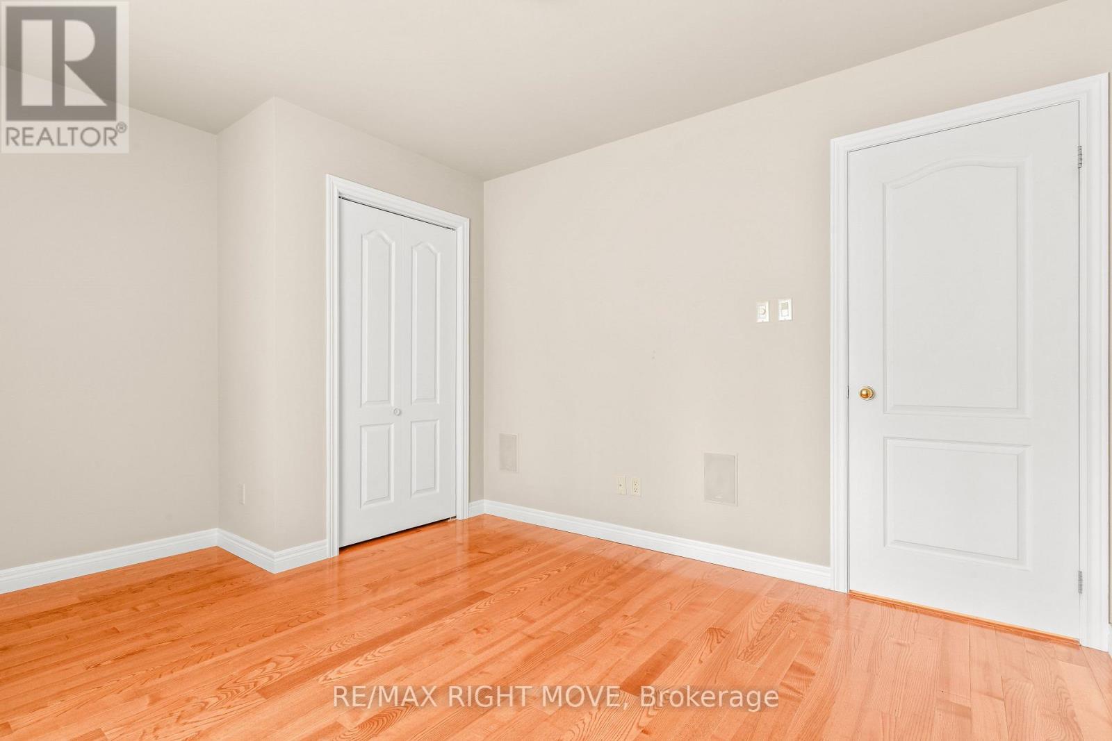 3 Thicketwood Place E, Ramara, ON - Indoor Photo Showing Other Room