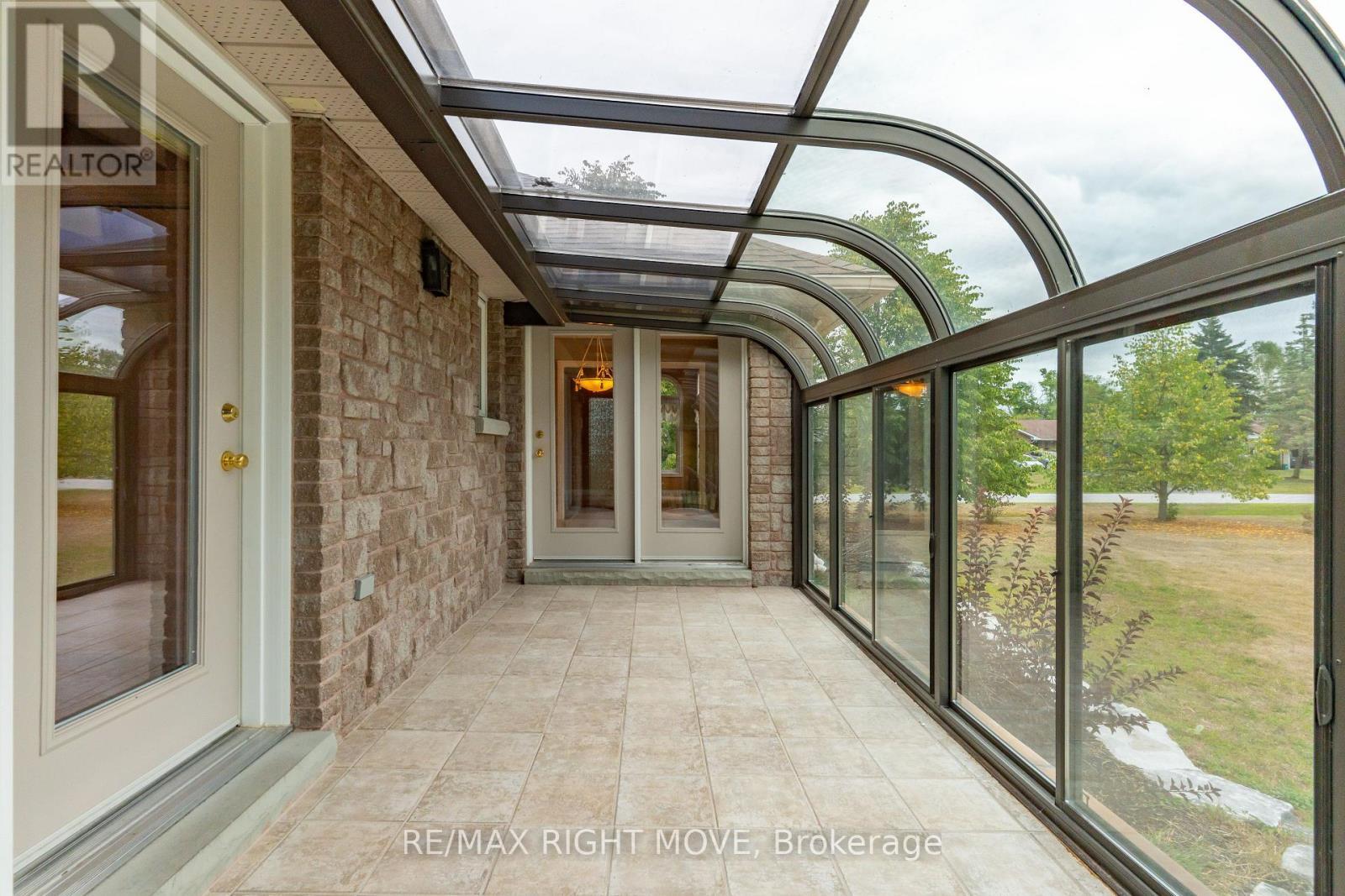 3 Thicketwood Place E, Ramara, ON - Outdoor With Exterior