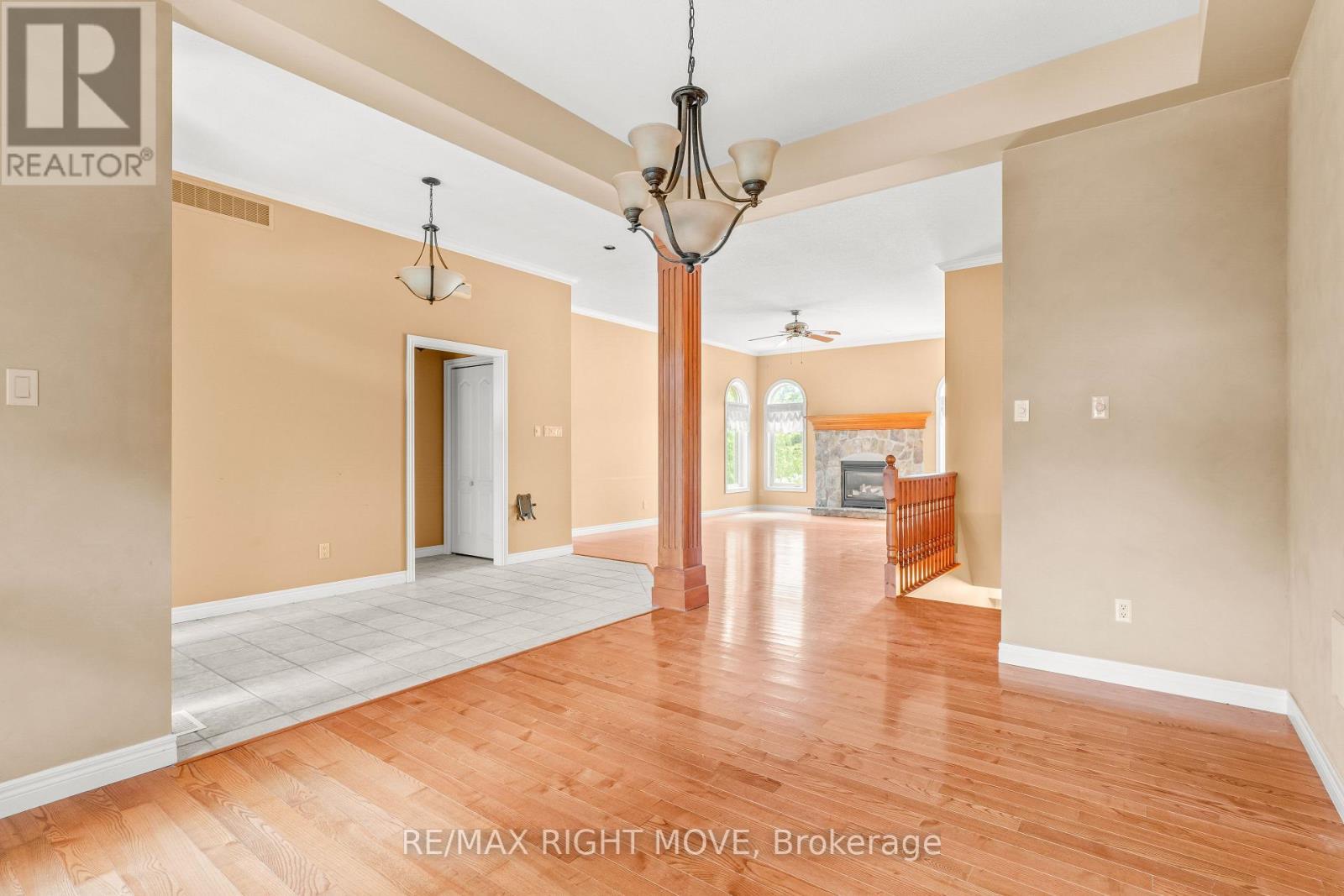 3 Thicketwood Place E, Ramara, ON - Indoor Photo Showing Other Room