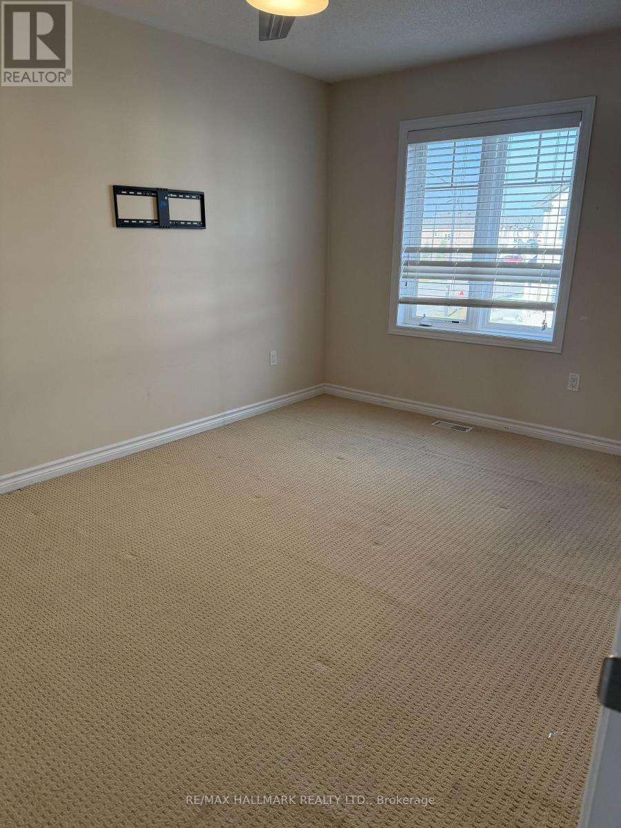 74 Lloyd Crescent, Brampton, ON - Indoor Photo Showing Other Room