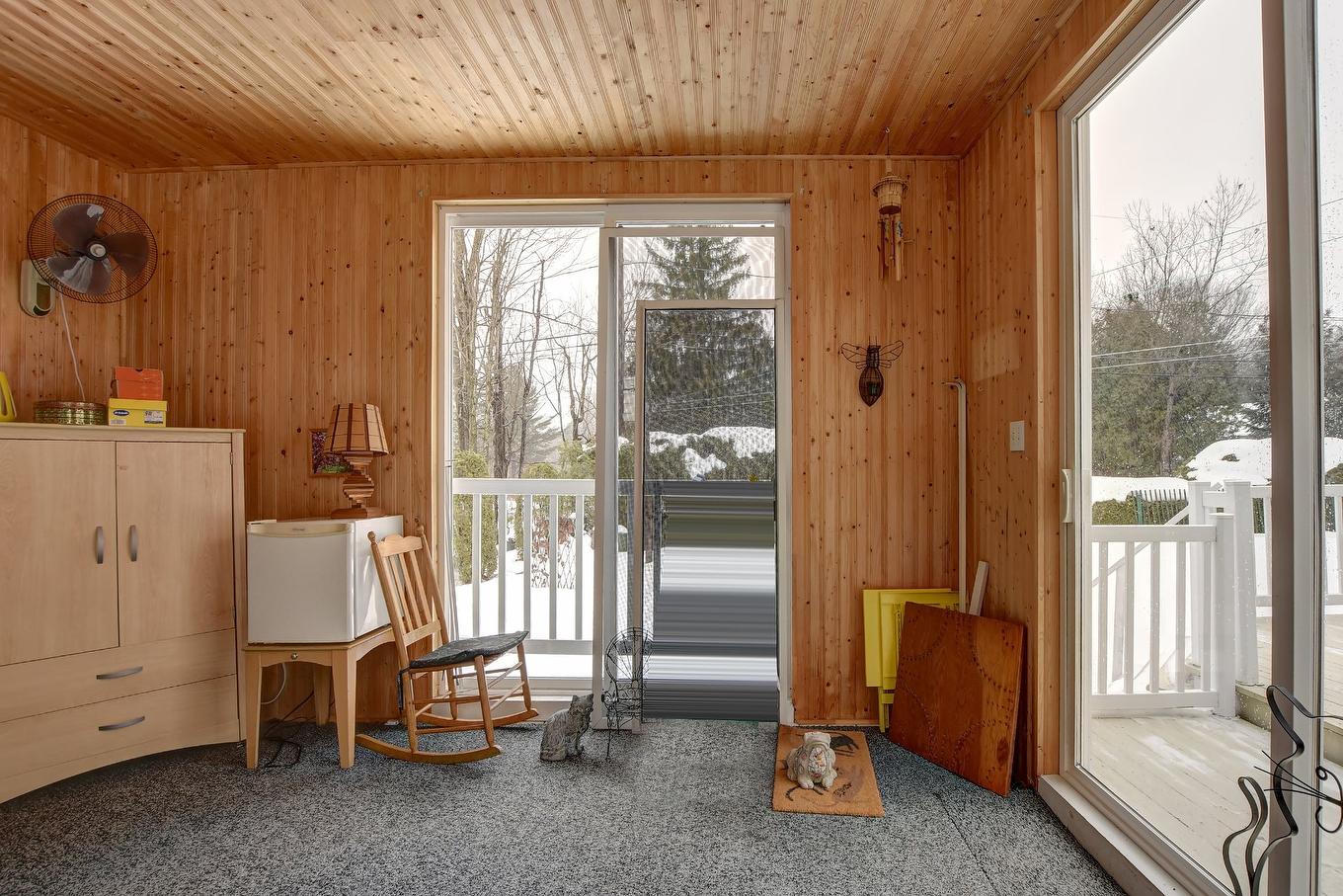 Véranda - 2253 Ch. Du Lac-Maurice, Sainte-Julienne, QC - Indoor Photo Showing Other Room