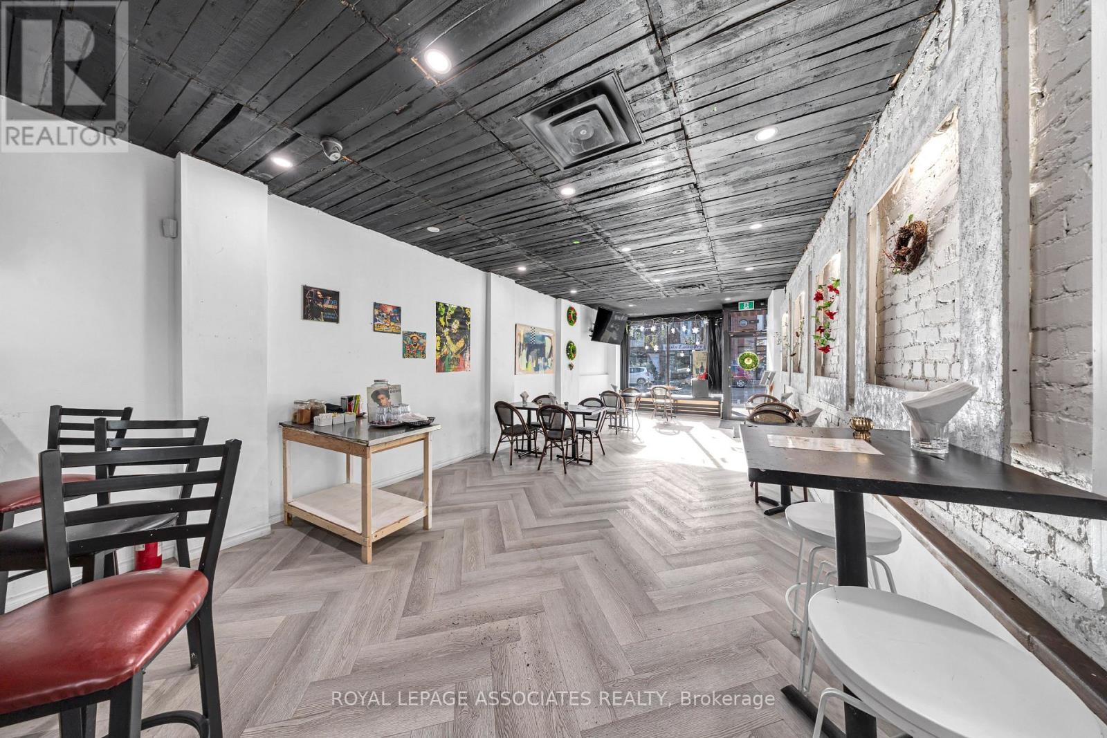 1532 Dundas Street W, Toronto, ON