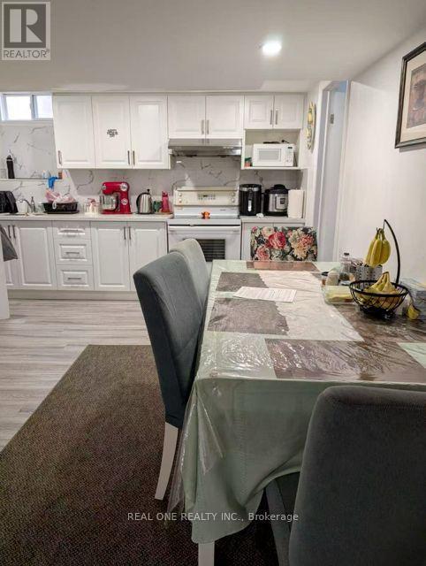 182 (Basment Only) Golden Avenue N, Markham, ON - Indoor