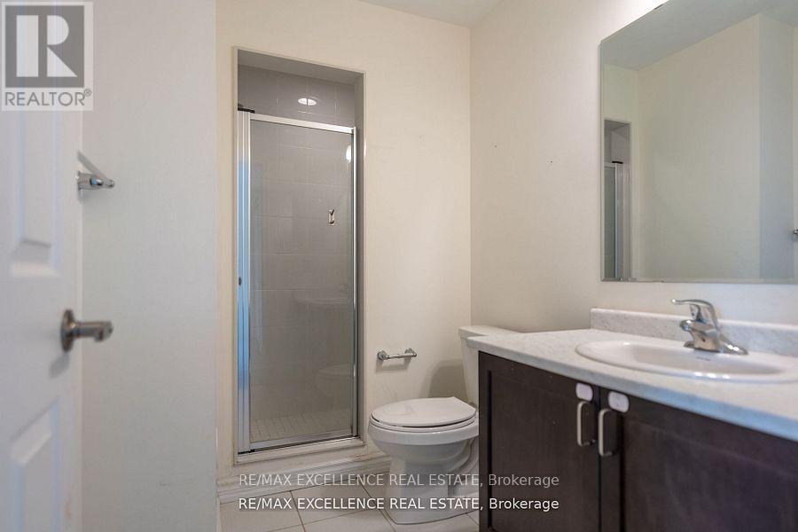 527 Fir Court, Milton, ON - Indoor Photo Showing Bathroom