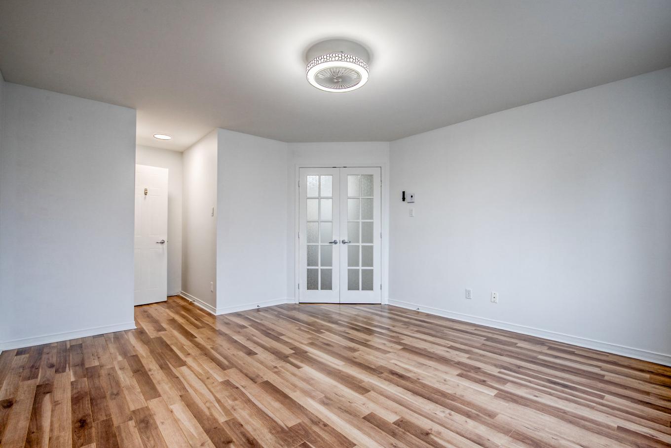 Chambre à coucher principale - 201-357 Rue De Montmartre, Saint-Jean-Sur-Richelieu, QC - Indoor Photo Showing Other Room