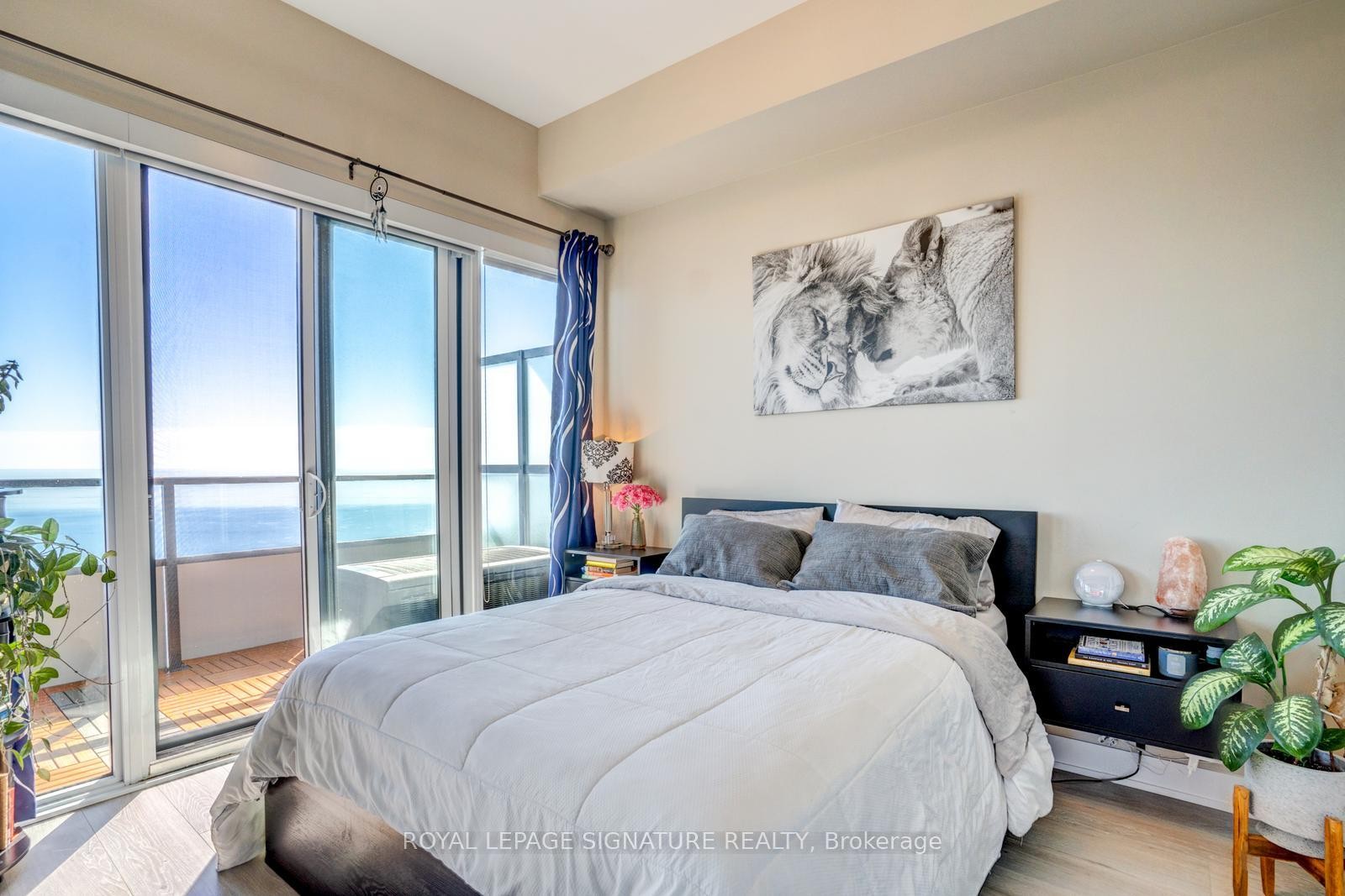 Lph05A-30 Shore Breeze Drive, Toronto, ON - Indoor Photo Showing Bedroom