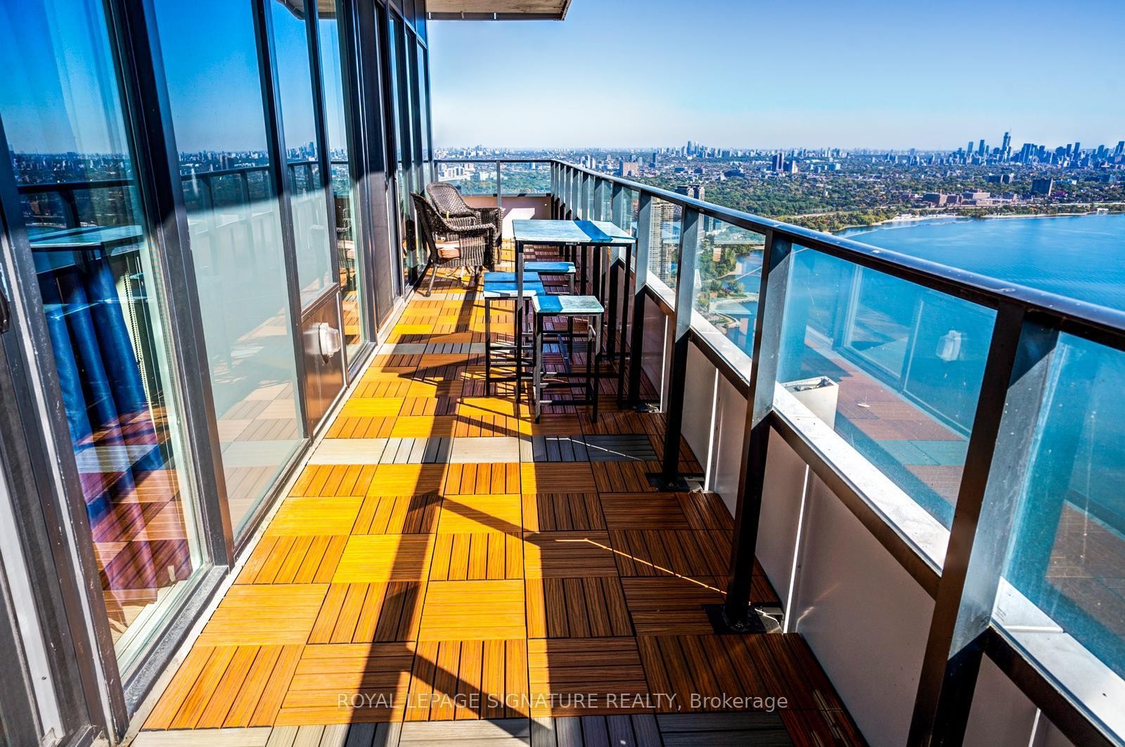 Lph05A-30 Shore Breeze Drive, Toronto, ON - Outdoor With Balcony With View With Exterior