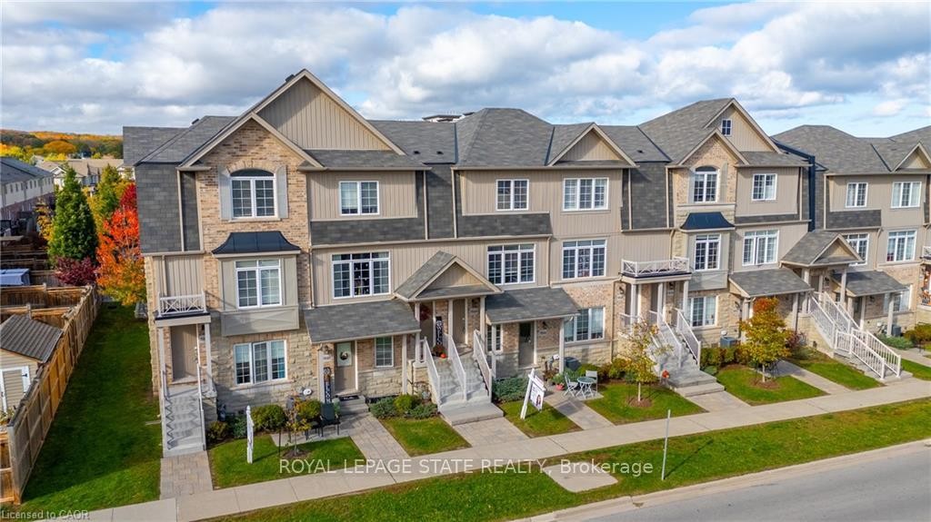 5038 Serena Drive E, Lincoln, ON - Outdoor With Facade