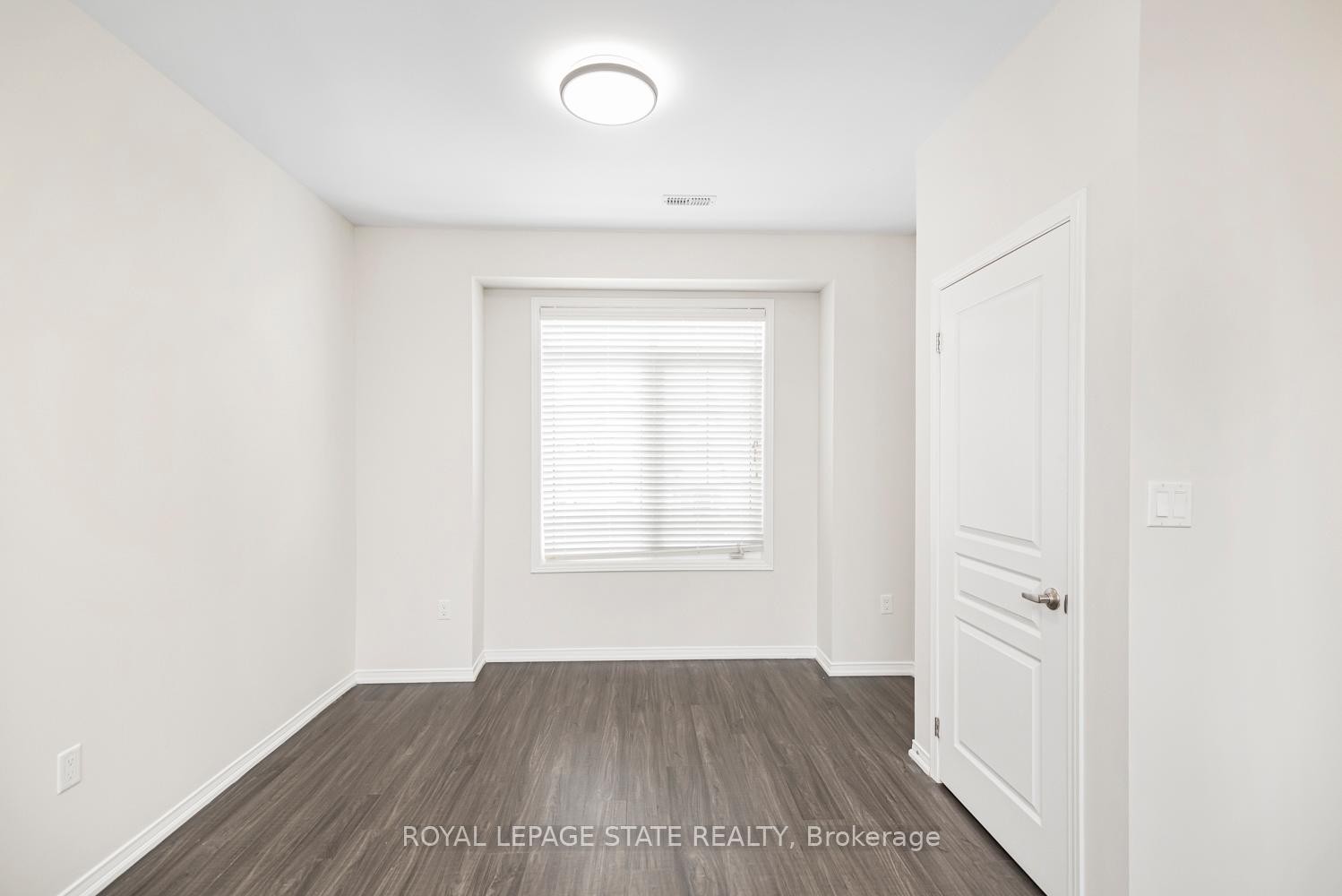 5038 Serena Drive E, Lincoln, ON - Indoor Photo Showing Other Room