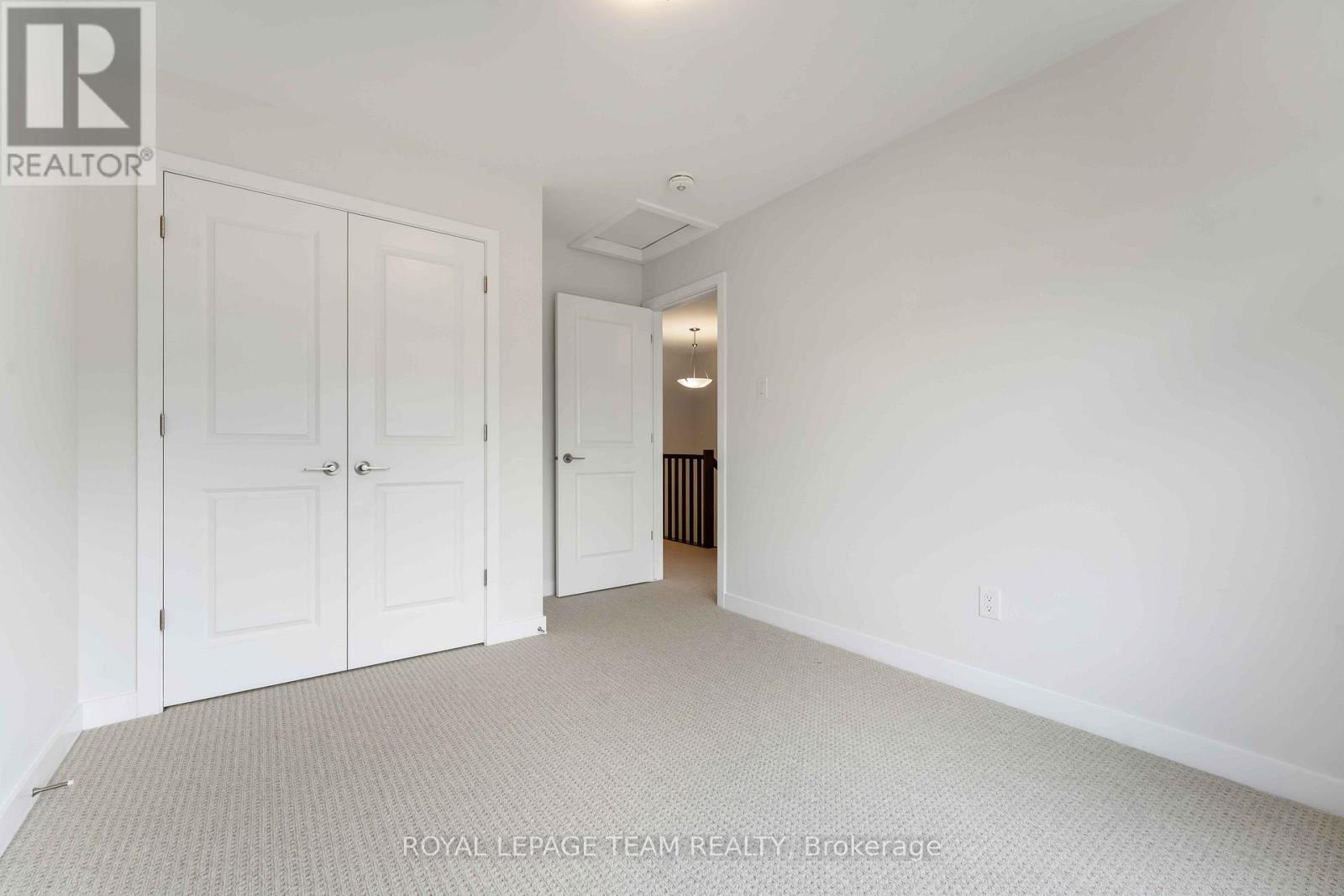 91 Gartersnake Way, Ottawa, ON - Indoor Photo Showing Other Room