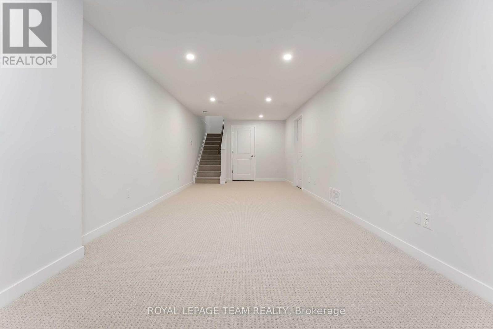 91 Gartersnake Way, Ottawa, ON - Indoor Photo Showing Other Room