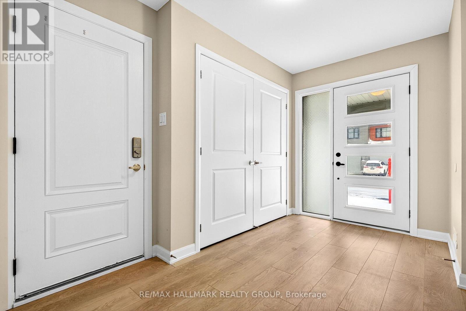 348 Raheen Court Ottawa Circuit, Ottawa, ON - Indoor Photo Showing Other Room