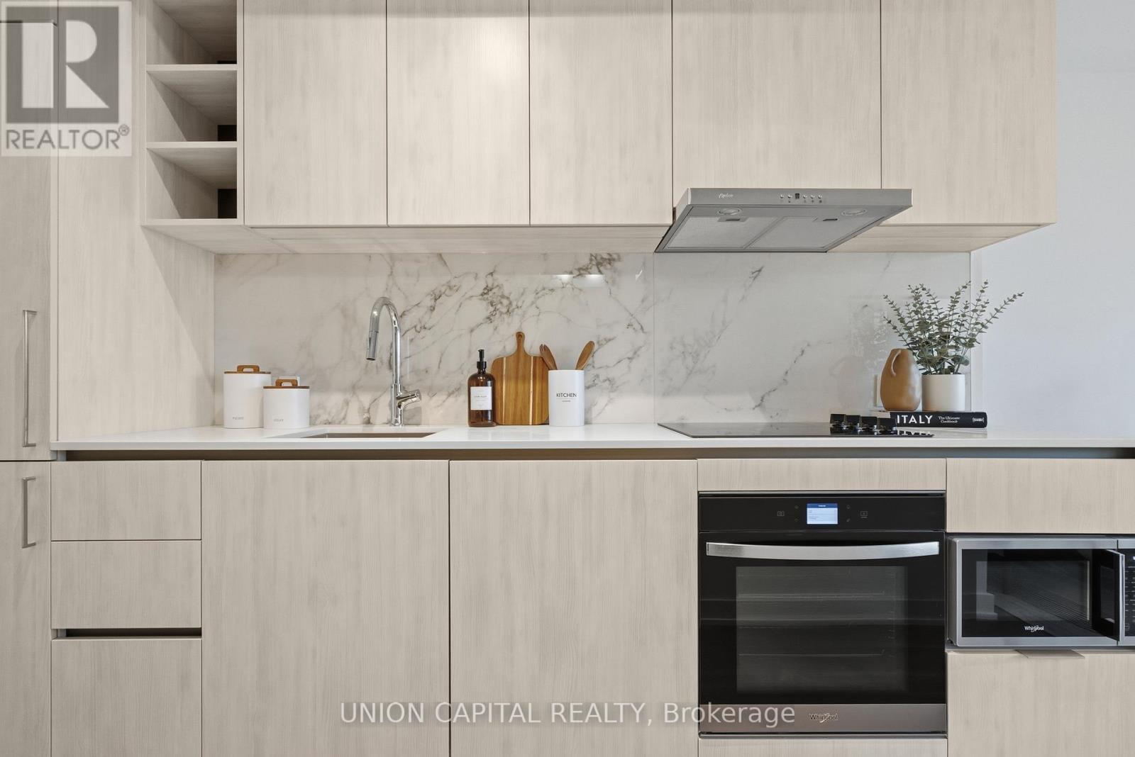 4308 - 8 Wellesley Street W, Toronto, ON -