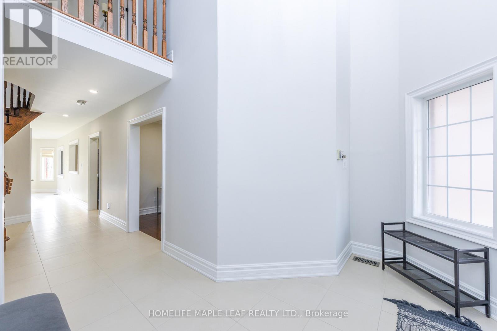 7 Southbury Manor Drive, Caledon, ON - Indoor Photo Showing Other Room