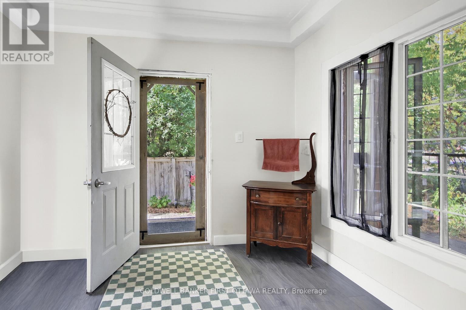 Mudroom/front entrance - 6 Fetherston Lane, North Grenville, ON - Indoor Photo Showing Other Room