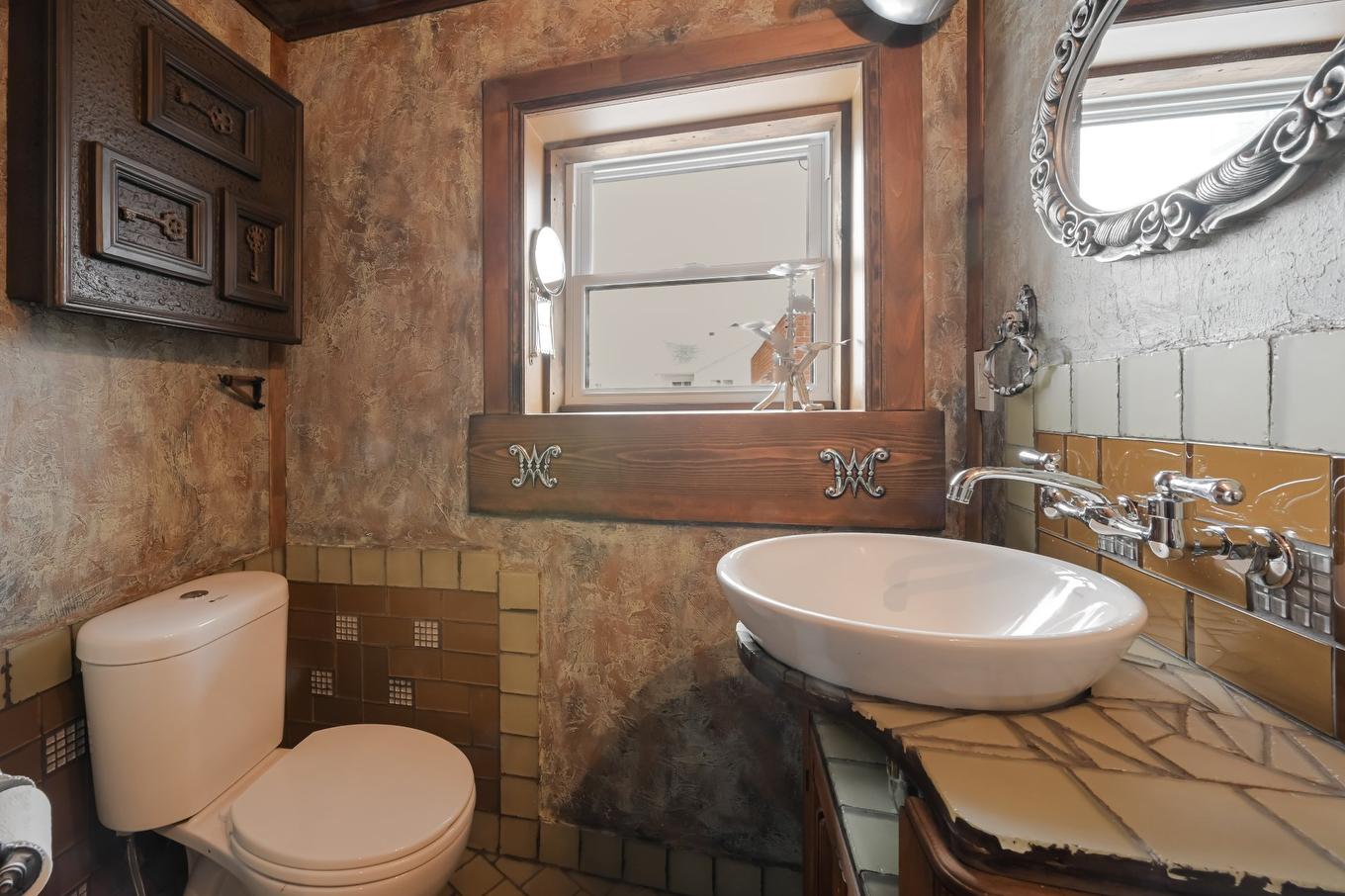 Powder room - 340 - 342 Rue Notre-Dame, Granby, QC - Indoor Photo Showing Bathroom