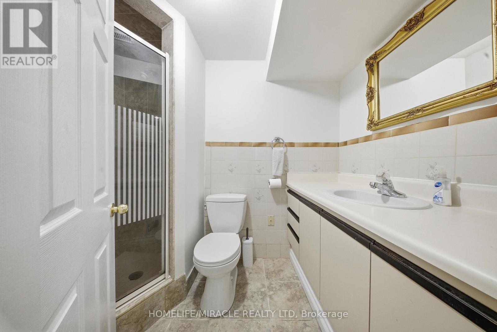 4343 Alta Court, Mississauga, ON - Indoor Photo Showing Bathroom