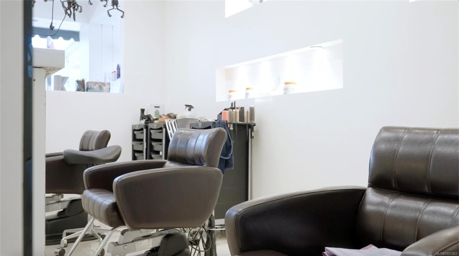 2047 Oak Bay Ave, Oak Bay, BC