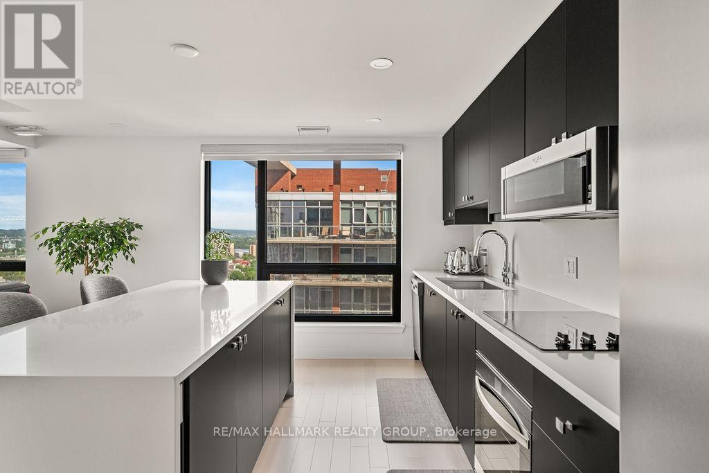 2102 - 180 George Street, Ottawa, ON - Indoor Photo Showing Kitchen With Upgraded Kitchen