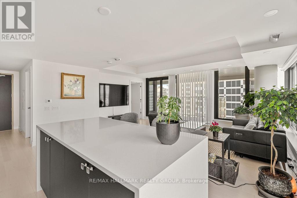 2102 - 180 George Street, Ottawa, ON - Indoor