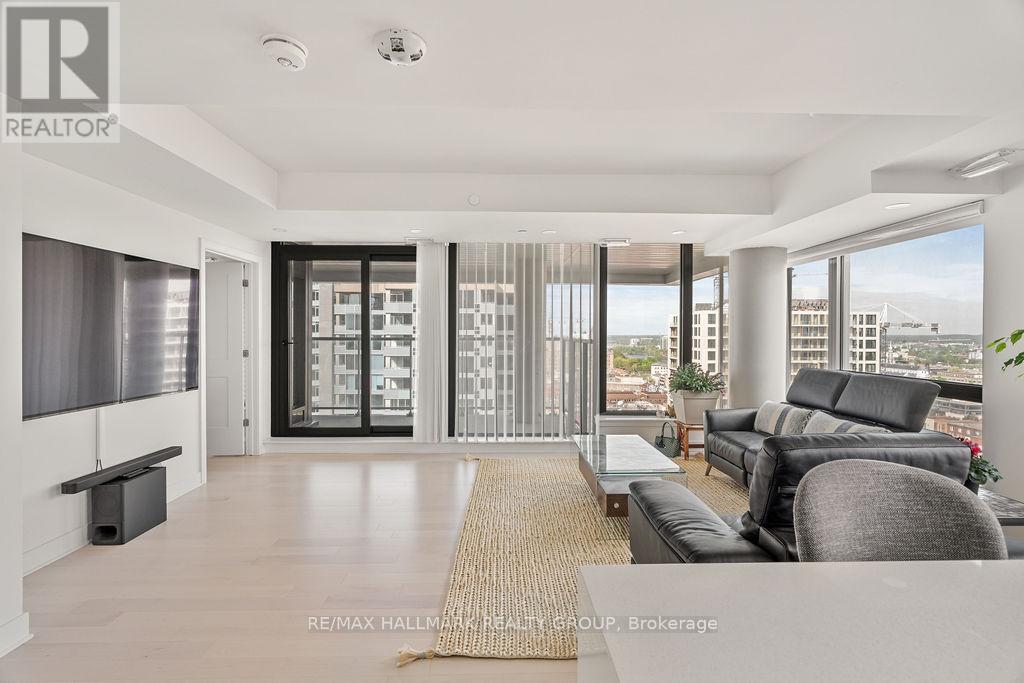 2102 - 180 George Street, Ottawa, ON - Indoor Photo Showing Living Room