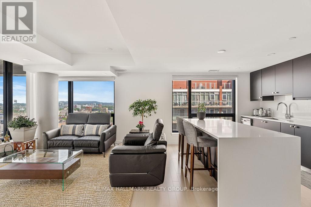 2102 - 180 George Street, Ottawa, ON - Indoor