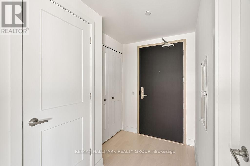 2102 - 180 George Street, Ottawa, ON - Indoor Photo Showing Other Room