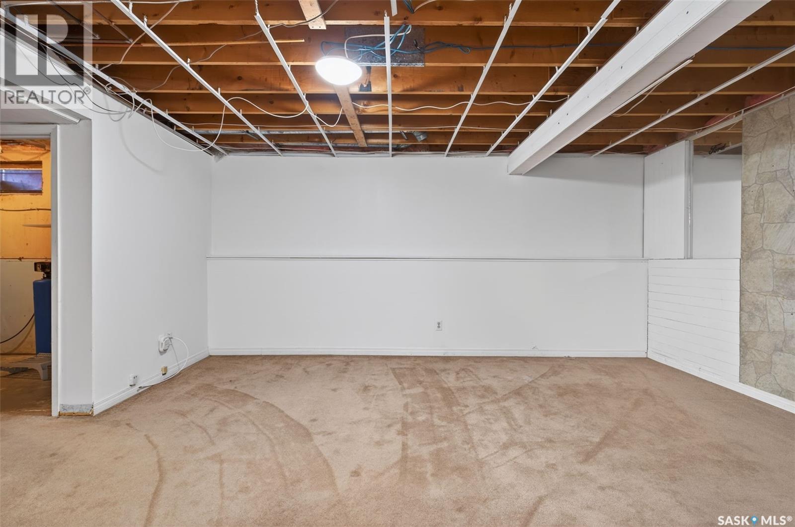 819 Gibson Court N, Regina, SK - Indoor Photo Showing Basement