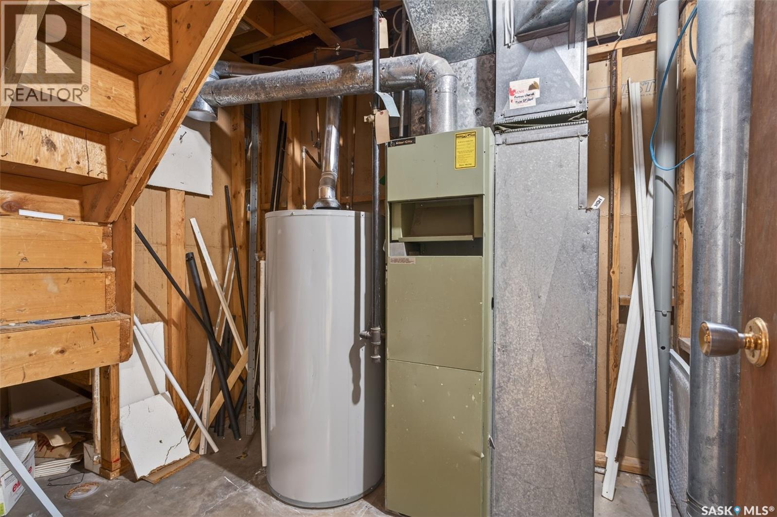 819 Gibson Court N, Regina, SK - Indoor Photo Showing Basement