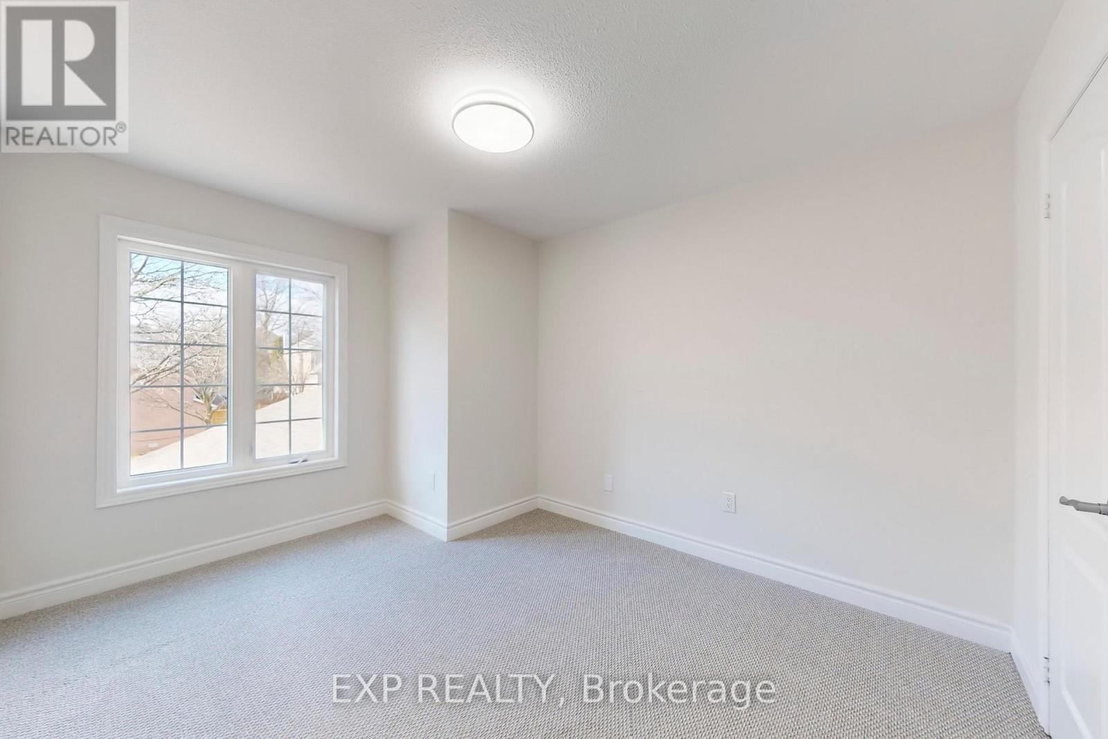 1117 Windgrove Square, Pickering, ON - Indoor Photo Showing Other Room