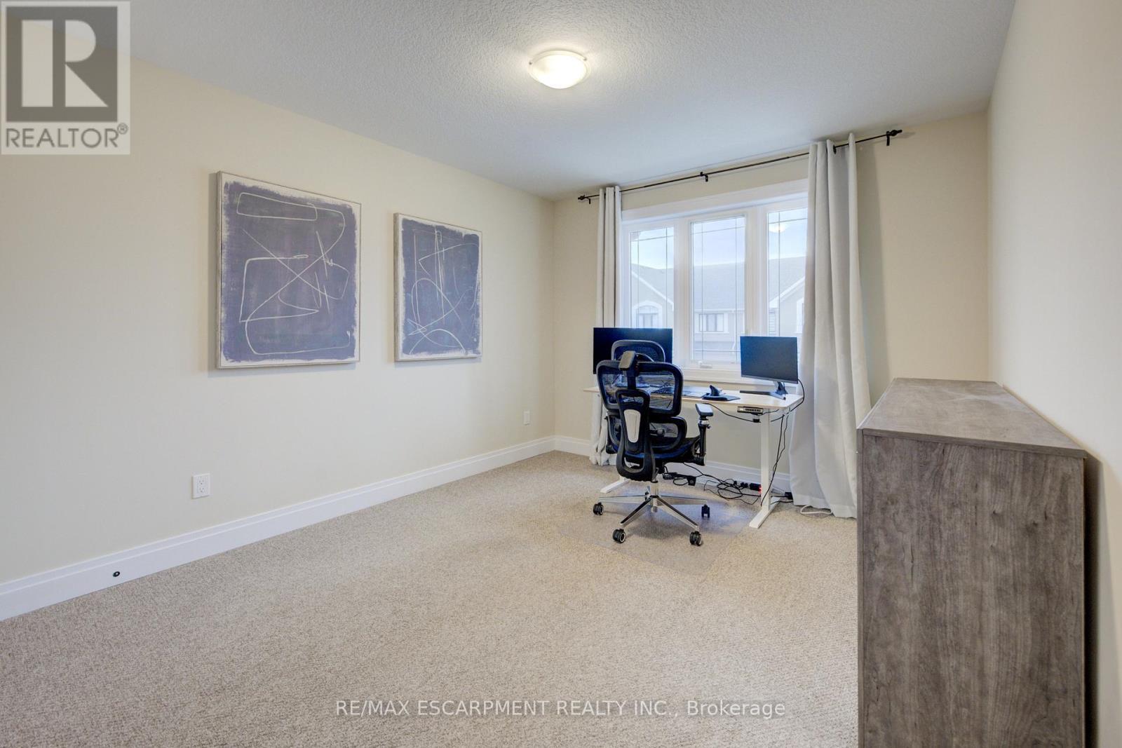 50 Kenesky Drive, Hamilton, ON - Indoor Photo Showing Office