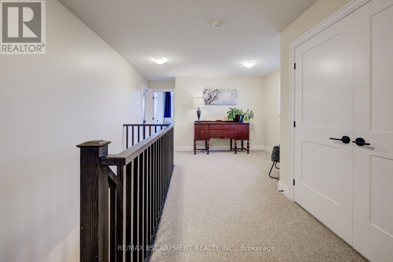 50 Kenesky Drive, Hamilton, ON - Indoor Photo Showing Other Room