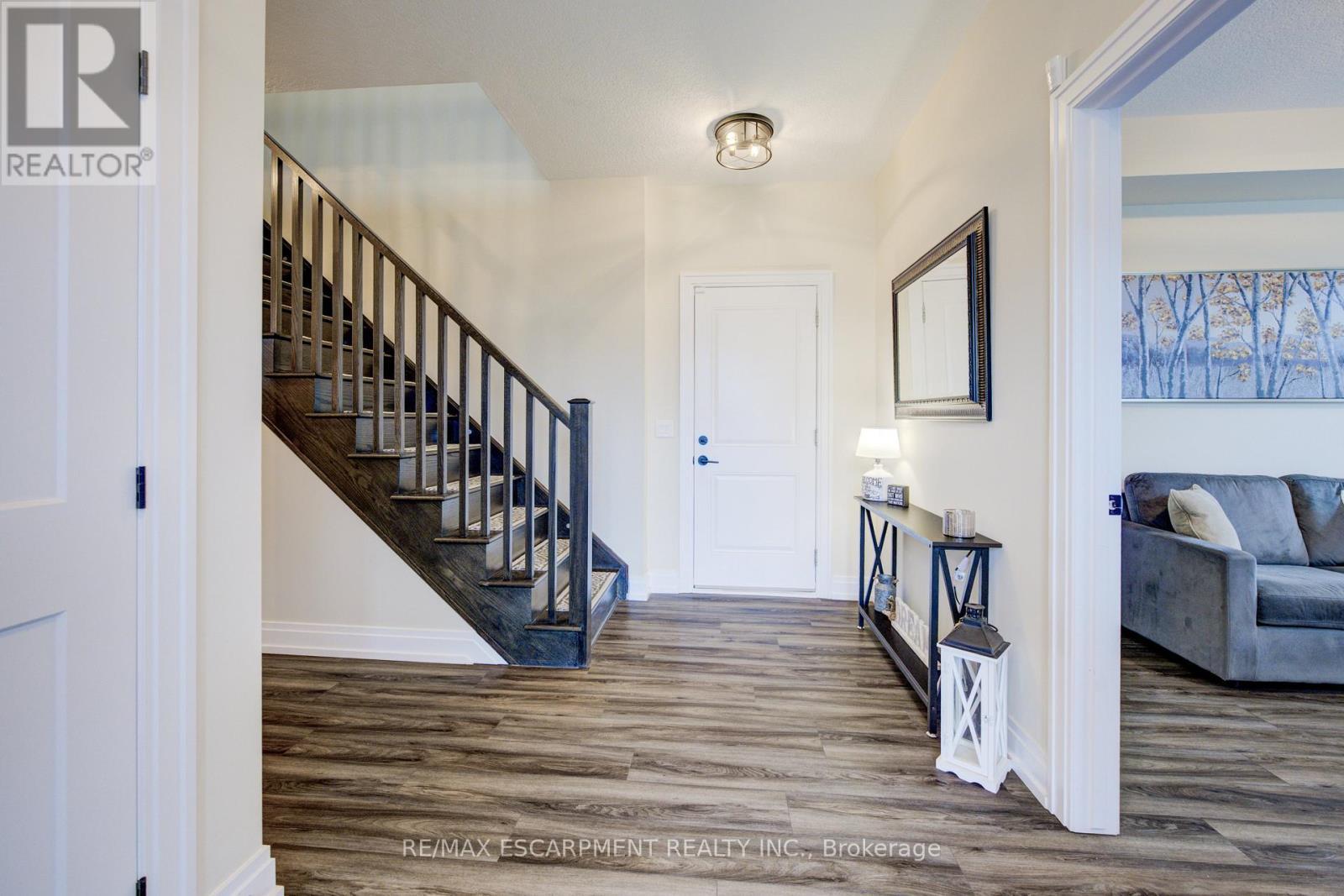 50 Kenesky Drive, Hamilton, ON - Indoor Photo Showing Other Room