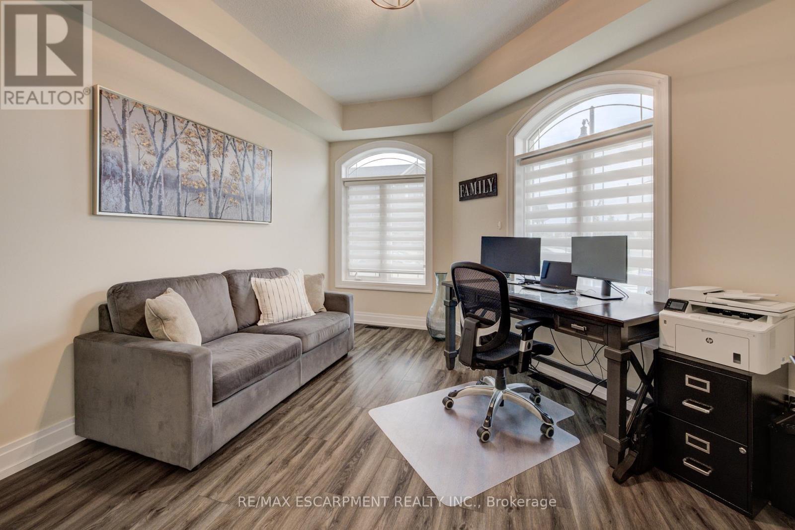 50 Kenesky Drive, Hamilton, ON - Indoor Photo Showing Other Room