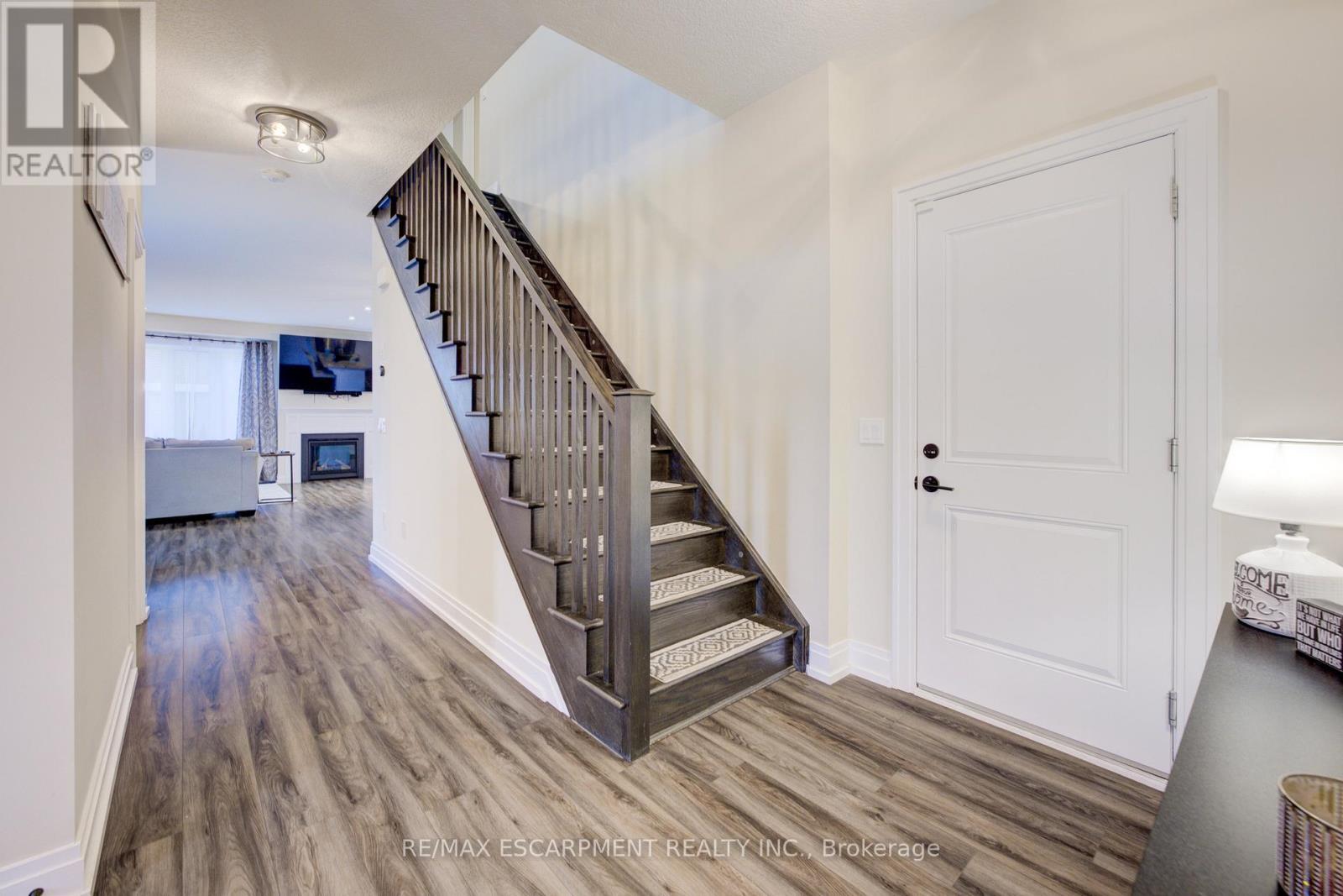 50 Kenesky Drive, Hamilton, ON - Indoor Photo Showing Other Room