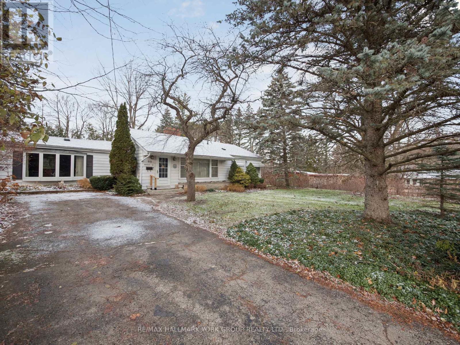 60 Charles Street, King, ON - Outdoor