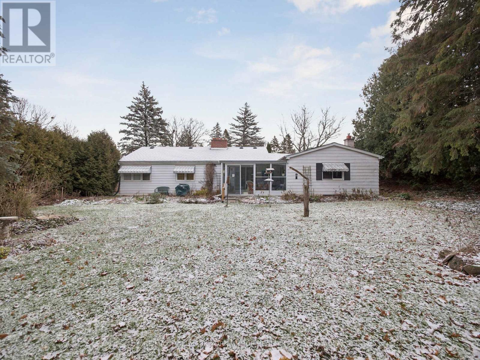 60 Charles Street, King, ON - Outdoor