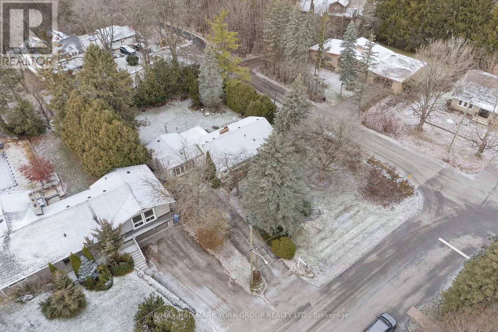 60 Charles Street, King, ON - Outdoor