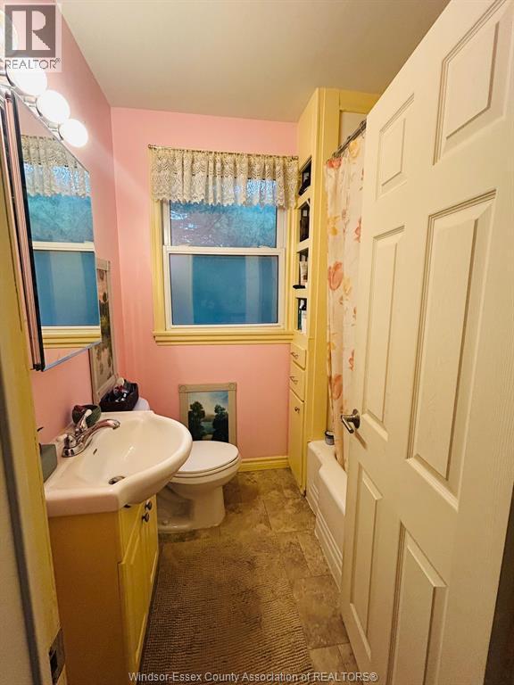 19 Lisgar, Ridgetown, ON - Indoor Photo Showing Bathroom
