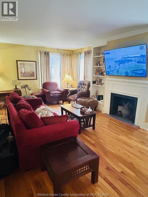 19 Lisgar, Ridgetown, ON - Indoor Photo Showing Living Room With Fireplace