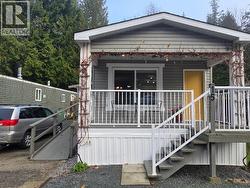 15-8425 HIGHWAY 101 Powell River, BC None