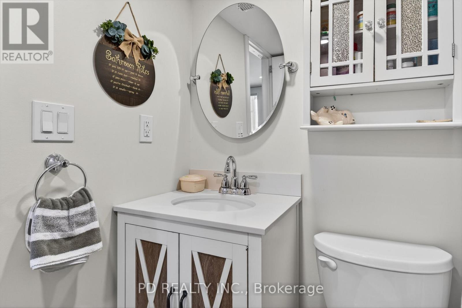 308 Cross Creek Road, Kawartha Lakes (Ops), ON - Indoor Photo Showing Bathroom