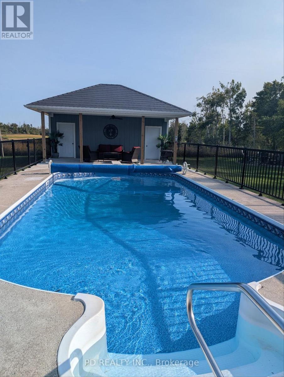 308 Cross Creek Road, Kawartha Lakes (Ops), ON - Outdoor With In Ground Pool With Deck Patio Veranda With Backyard