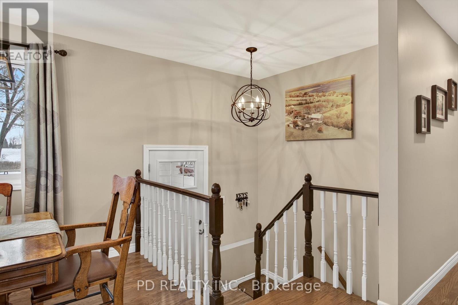 308 Cross Creek Road, Kawartha Lakes (Ops), ON - Indoor Photo Showing Other Room
